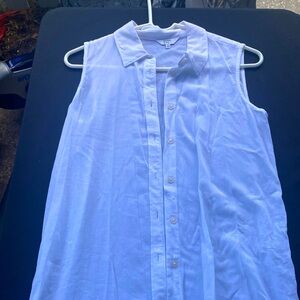 XS, white long sleeveless shirt